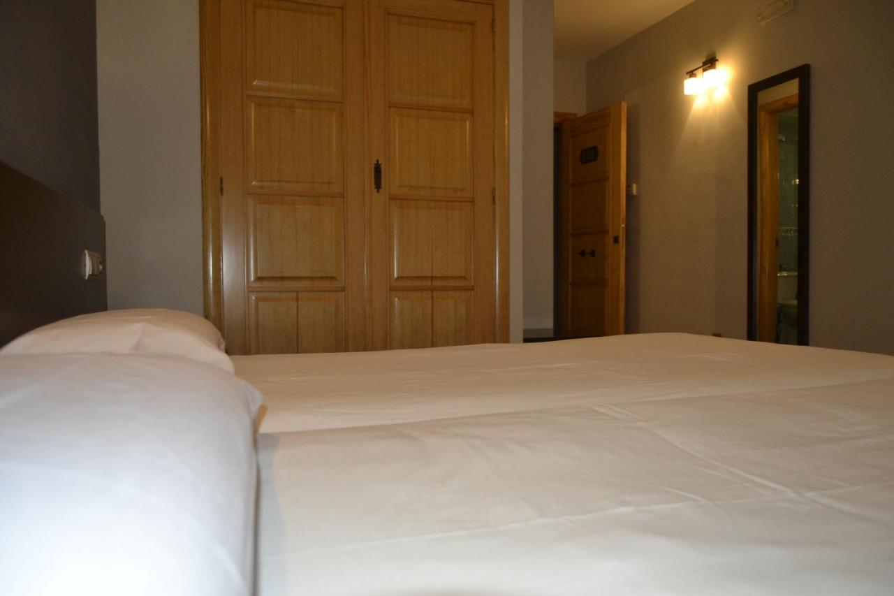 Hotel El Tratado Тордесильяс Экстерьер фото