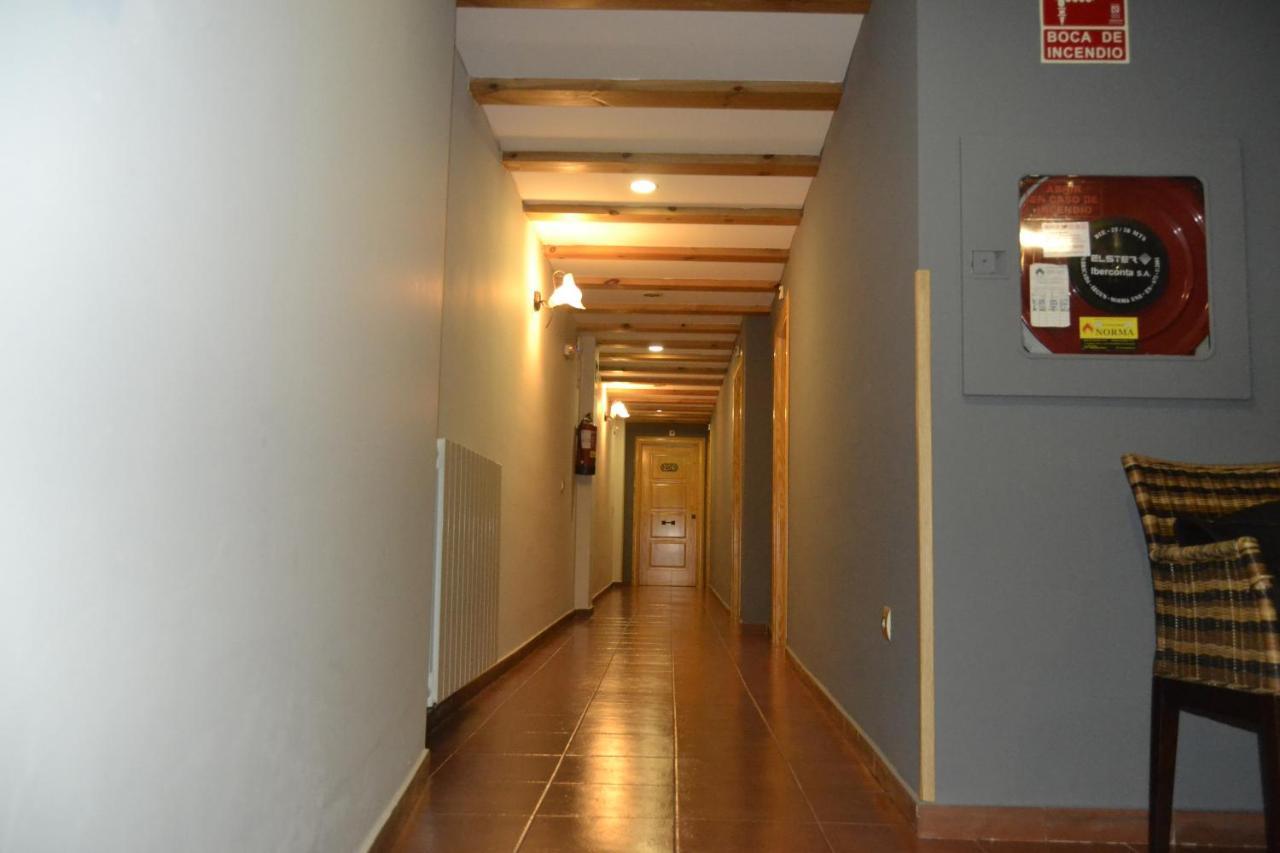 Hotel El Tratado Тордесильяс Экстерьер фото